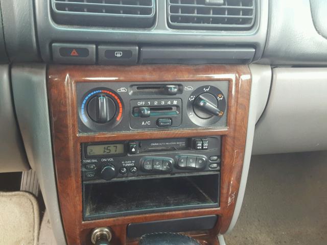 JF1SF6558WH766962 - 1998 SUBARU FORESTER S 白色 照片 9