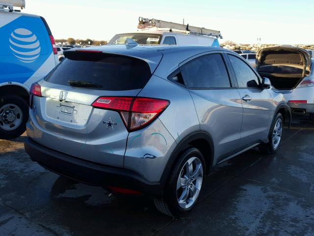 3CZRU5H37HG704463 - 2017 HONDA HR-V LX SILVER photo 4