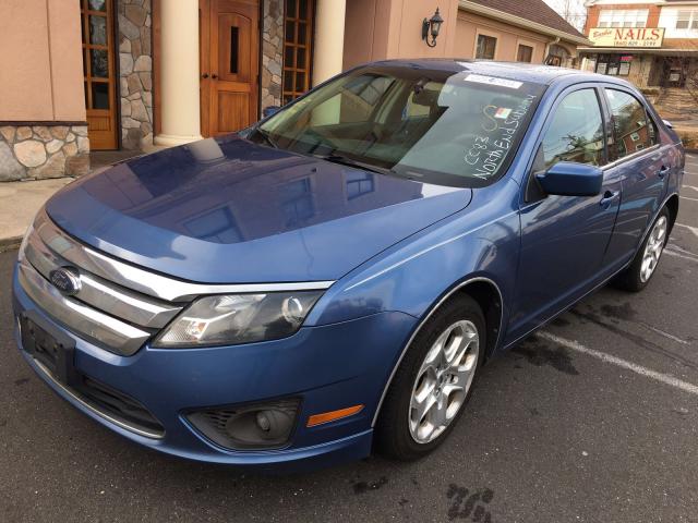 3FAHP0HG2AR198359 - 2010 FORD FUSION SE BLUE photo 2