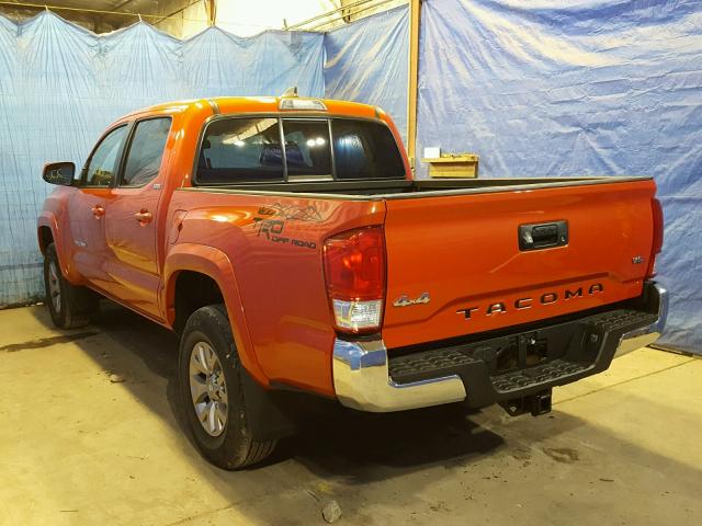 5TFCZ5ANXGX014614 - 2016 TOYOTA TACOMA DOU ORANGE photo 3