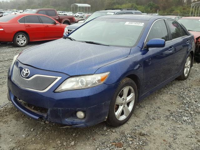 4T1BK3EK1BU630843 - 2011 TOYOTA CAMRY SE BLUE photo 2