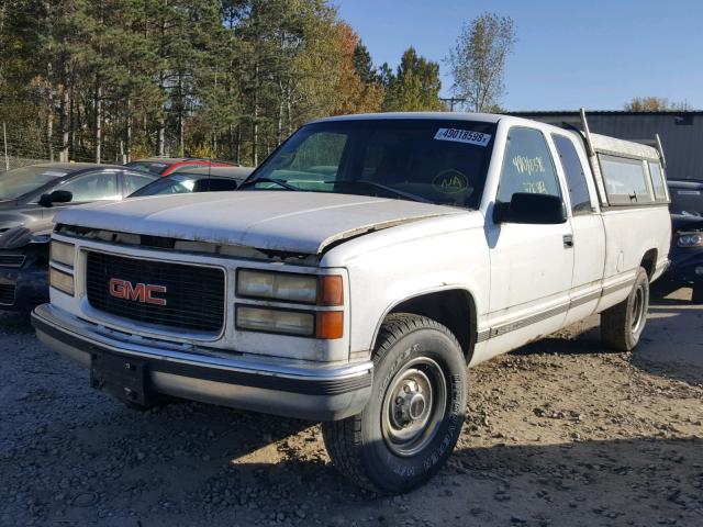 1GTGC29R8TE534857 - 1996 GMC SIERRA C25 WHITE photo 2