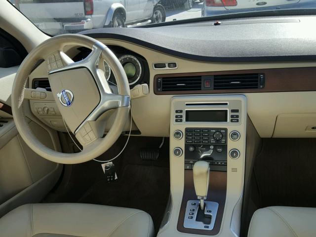 YV1982AS6A1129006 - 2010 VOLVO S80 3.2 WHITE photo 9