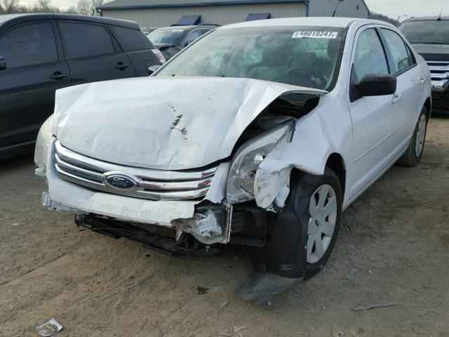 3FAHP06Z87R136364 - 2007 FORD FUSION S WHITE photo 2