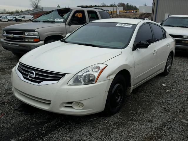 1N4AL2AP8CN572529 - 2012 NISSAN ALTIMA BAS WHITE photo 2