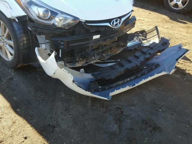 5NPDH4AE8FH578015 - 2015 HYUNDAI ELANTRA SE WHITE photo 9