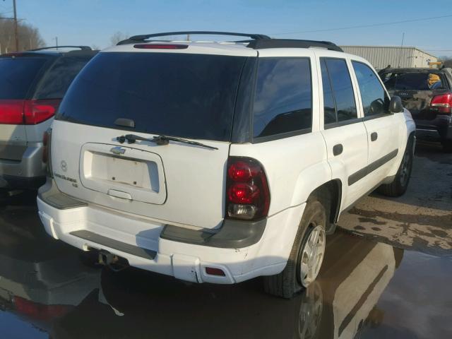 1GNDT13S352341875 - 2005 CHEVROLET TRAILBLAZE WHITE photo 4