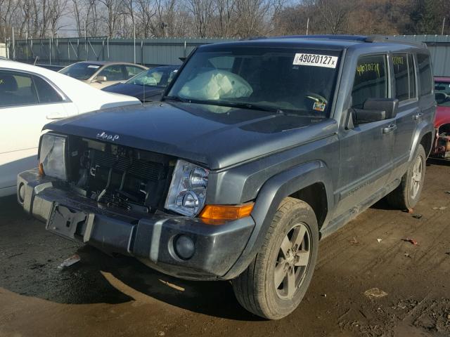1J8HG48K28C188373 - 2008 JEEP COMMANDER GRAY photo 2