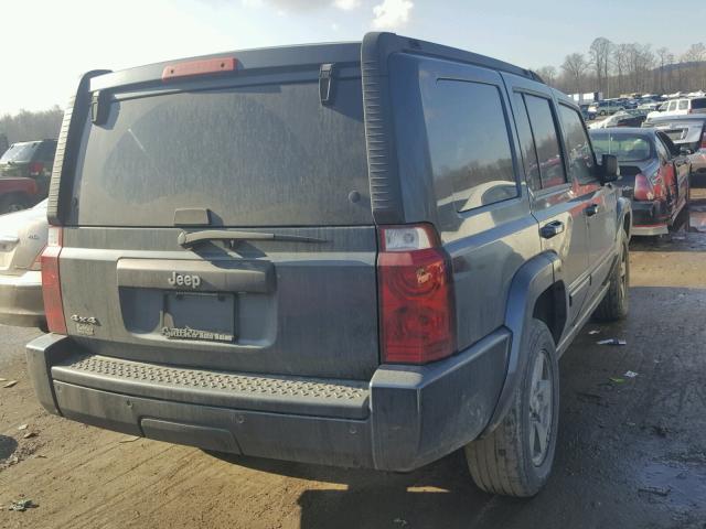 1J8HG48K28C188373 - 2008 JEEP COMMANDER GRAY photo 4