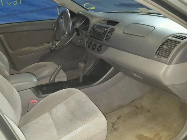 4T1BE32K94U319899 - 2004 TOYOTA CAMRY LE SILVER photo 5