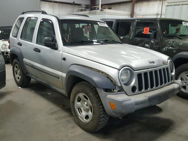 1J4GL48K26W243019 - 2006 JEEP LIBERTY SP SILVER photo 1