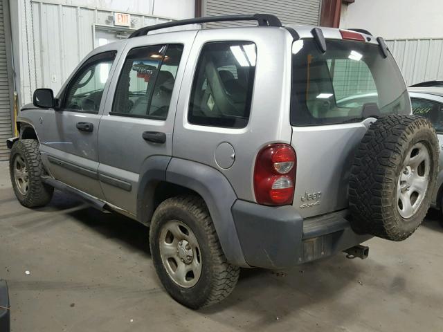 1J4GL48K26W243019 - 2006 JEEP LIBERTY SP SILVER photo 3