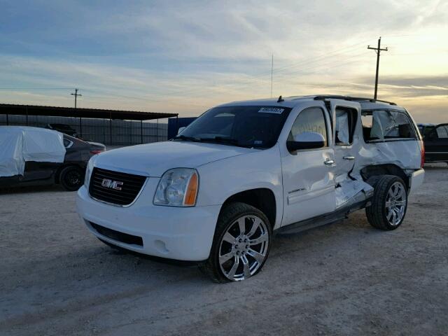 1GKS1HE04BR238174 - 2011 GMC YUKON XL C WHITE photo 2