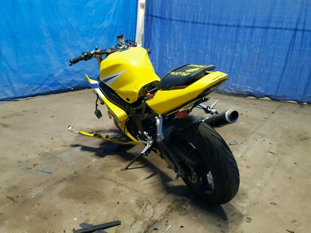 JS1GN7CA452101299 - 2005 SUZUKI GSX-R600 K YELLOW photo 3