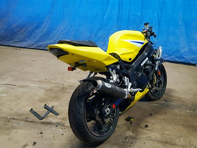 JS1GN7CA452101299 - 2005 SUZUKI GSX-R600 K YELLOW photo 4