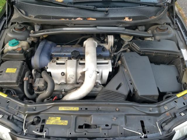 YV1RH52Y942361716 - 2004 VOLVO S60 R Қара фото 6