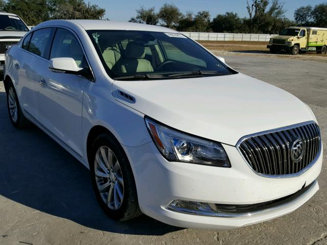 1G4GB5G31GF213127 - 2016 BUICK LACROSSE WHITE photo 1