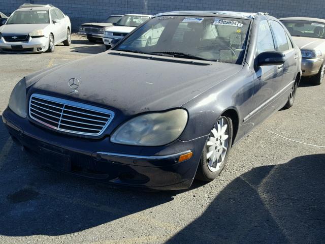 WDBNG75J7YA068649 - 2000 MERCEDES-BENZ S 500 BLUE photo 2