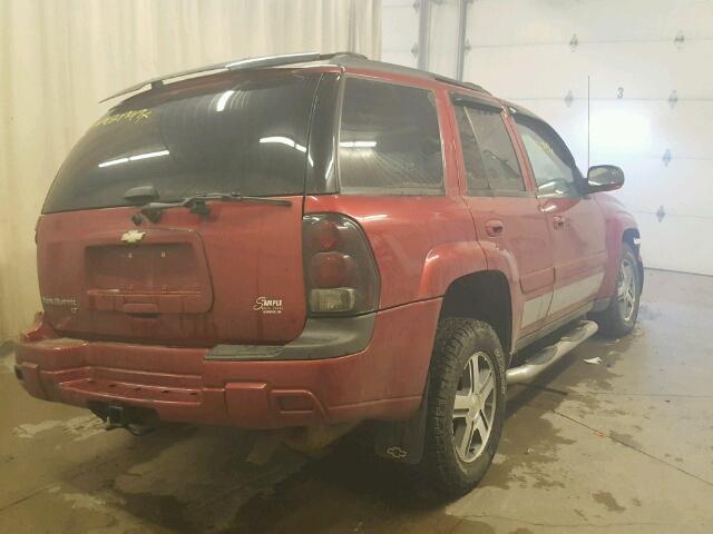 1GNDT13S252298890 - 2005 CHEVROLET TRAILBLAZE RED photo 4