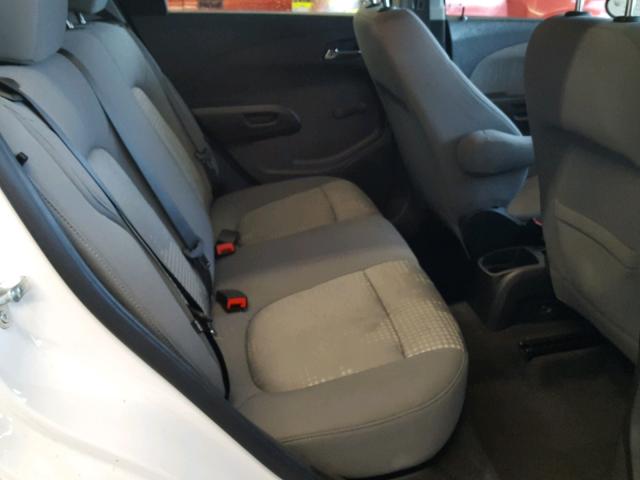1G1JA6SH1E4134130 - 2014 CHEVROLET SONIC LS WHITE photo 6