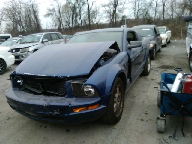 1ZVFT80N175305383 - 2007 FORD MUSTANG BLUE photo 2