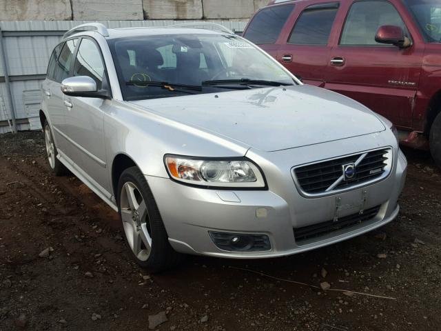 YV1672MJ5A2527729 - 2010 VOLVO V50 T5 SILVER photo 1