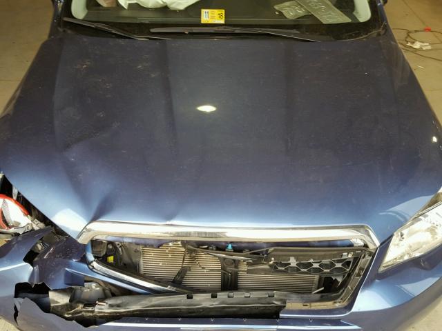 JF2SJABC2GH460664 - 2016 SUBARU FORESTER 2 BLUE photo 7