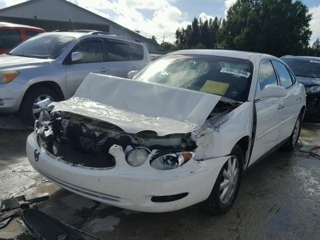 2G4WC582X61266963 - 2006 BUICK LACROSSE C WHITE photo 2