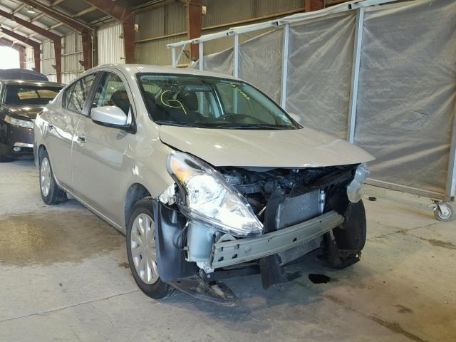 3N1CN7AP1GL802009 - 2016 NISSAN VERSA S SILVER photo 1