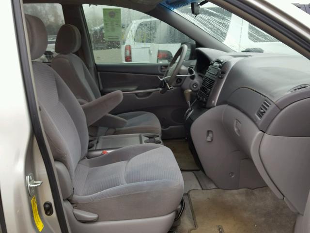 5TDZA23CX6S430162 - 2006 TOYOTA SIENNA CE SILVER photo 5