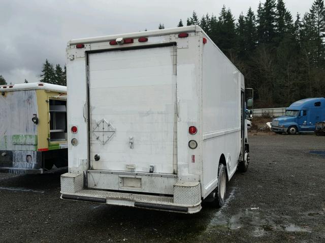 4UZA4FF41VC791906 - 1997 FREIGHTLINER CHASSIS M WHITE photo 4