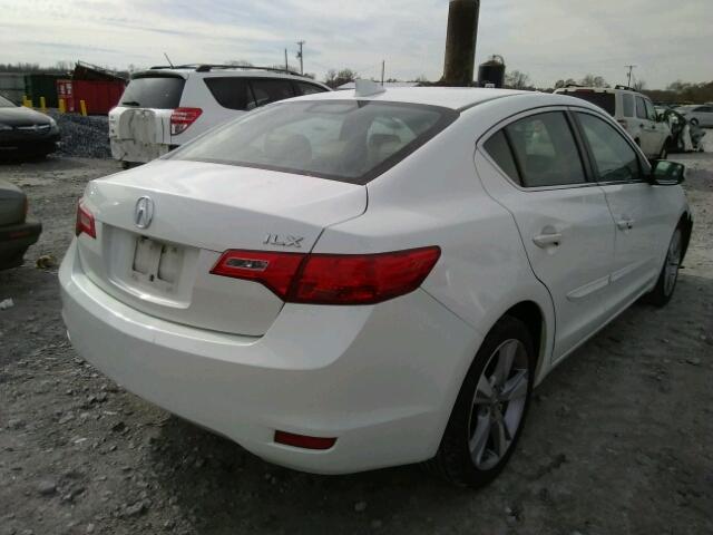 19VDE1F75DE012132 - 2013 ACURA ILX 20 TEC WHITE photo 4