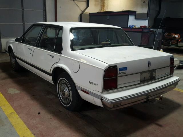 1G3HY54C7KW361464 - 1989 OLDSMOBILE DELTA 88 R WHITE photo 3