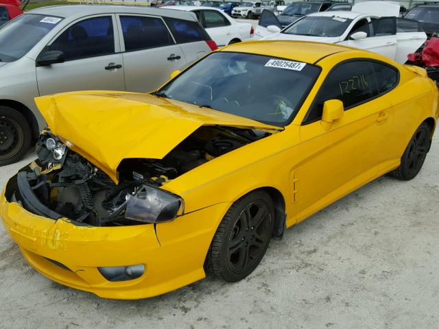 KMHHN65F06U219123 - 2006 HYUNDAI TIBURON GT YELLOW photo 2