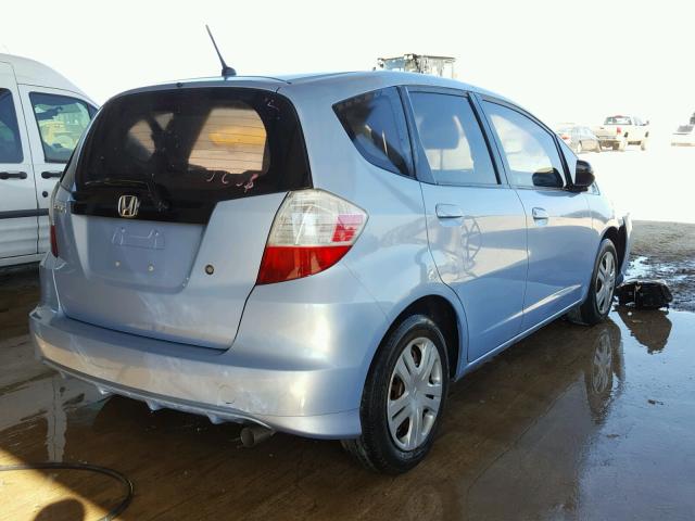 JHMGE8H23AC020875 - 2010 HONDA FIT BLUE photo 4