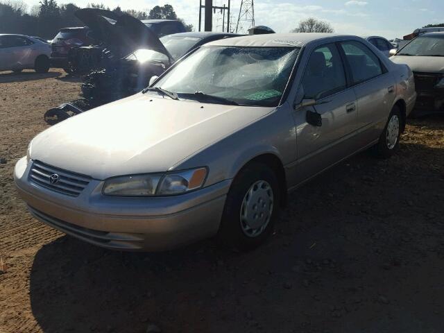 4T1BG22KXXU395527 - 1999 TOYOTA CAMRY CE BEIGE photo 2