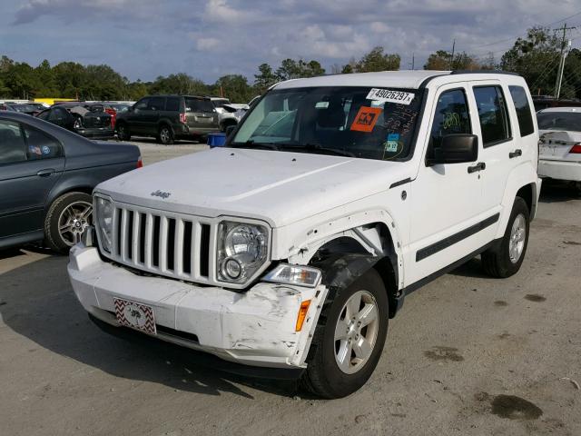 1C4PJMAK5CW205799 - 2012 JEEP LIBERTY SP WHITE photo 2