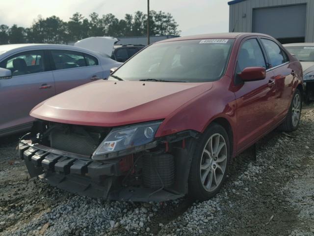 3FAHP0HA3BR194527 - 2011 FORD FUSION SE RED photo 2