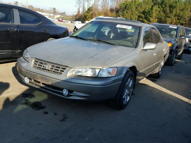 4T1BG28K6WU259563 - 1998 TOYOTA CAMRY CE GRAY photo 2