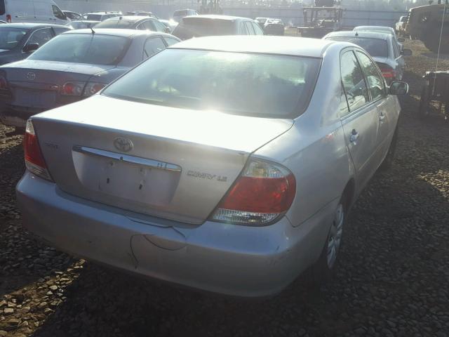 4T1BE32K75U576058 - 2005 TOYOTA CAMRY LE GRAY photo 4