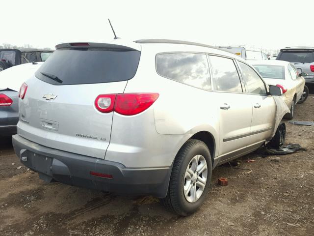 1GNER13D19S124464 - 2009 CHEVROLET TRAVERSE L SILVER photo 4