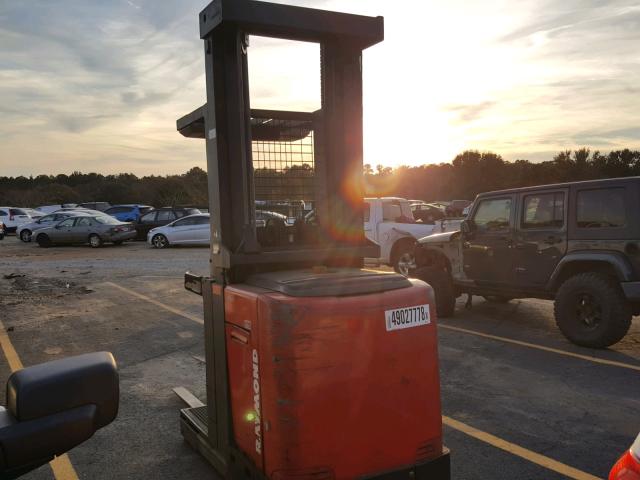 54007C04926 - 2007 RAYM FORKLIFT RED photo 3