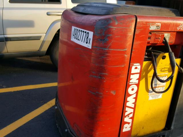 54007C04926 - 2007 RAYM FORKLIFT RED photo 9