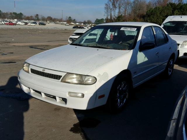 1N4BU31D4RC180908 - 1994 NISSAN ALTIMA XE WHITE photo 2