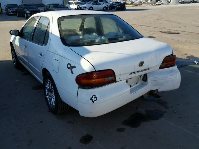 1N4BU31D4RC180908 - 1994 NISSAN ALTIMA XE WHITE photo 3