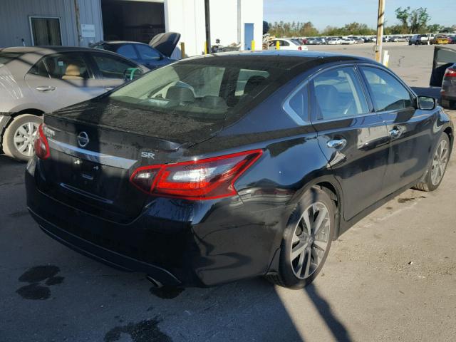 1N4AL3AP4HC476860 - 2017 NISSAN ALTIMA 2.5 BLACK photo 4