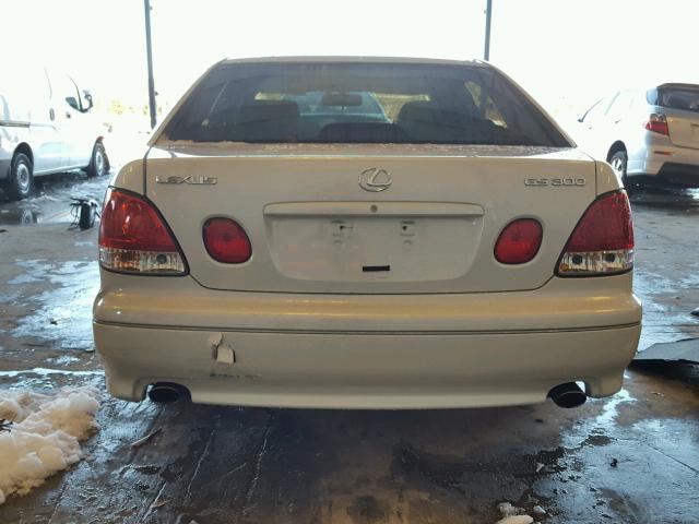 JT8BD69S430186973 - 2003 LEXUS GS 300 WHITE photo 9