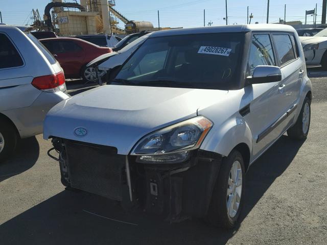 KNDJT2A68D7553504 - 2013 KIA SOUL + SILVER photo 2