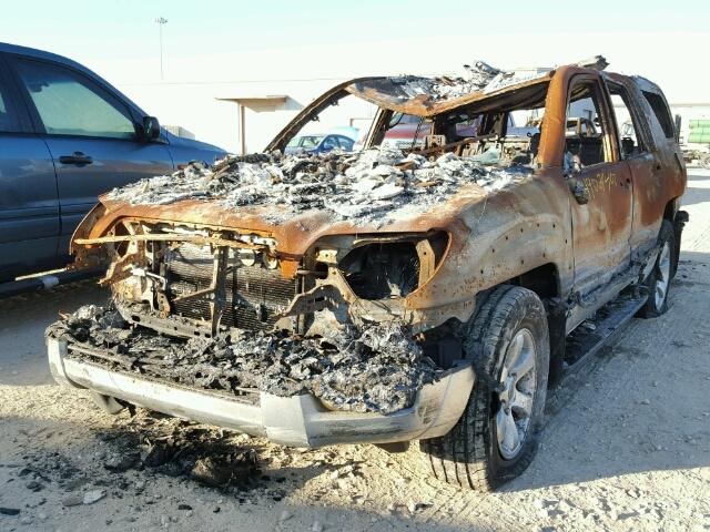 JTEZU14R258040918 - 2005 TOYOTA 4RUNNER SR BURN photo 2