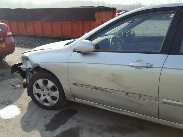 KNAFE122785510681 - 2008 KIA SPECTRA EX SILVER photo 9